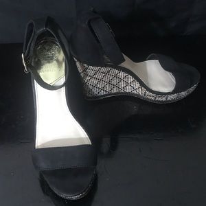 Vince Camuto Wedges